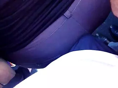 विलक्षण वेबकॅम मुलगी तिच्या गांडला बोट देत आहे