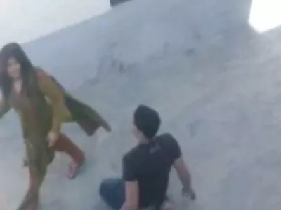 क्रीमयुक्त मुलीला तो कडक लंड आवडतो