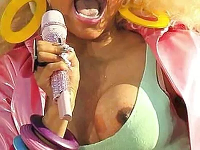 Busty आई fucks यार
