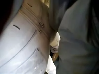 डोळ्यावर पट्टी बांधलेली मैत्रीण ब्लोजॉब करते आणि माझे डिक मिळवते
