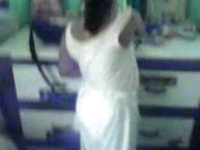 माझे आश्चर्यकारक शरीर दर्शवित आहे