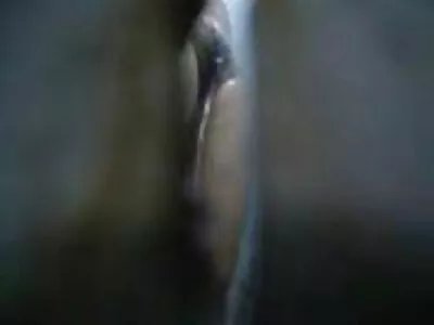 सेक्सी बेब कॅमेरा समोर ब्लोजॉब करते